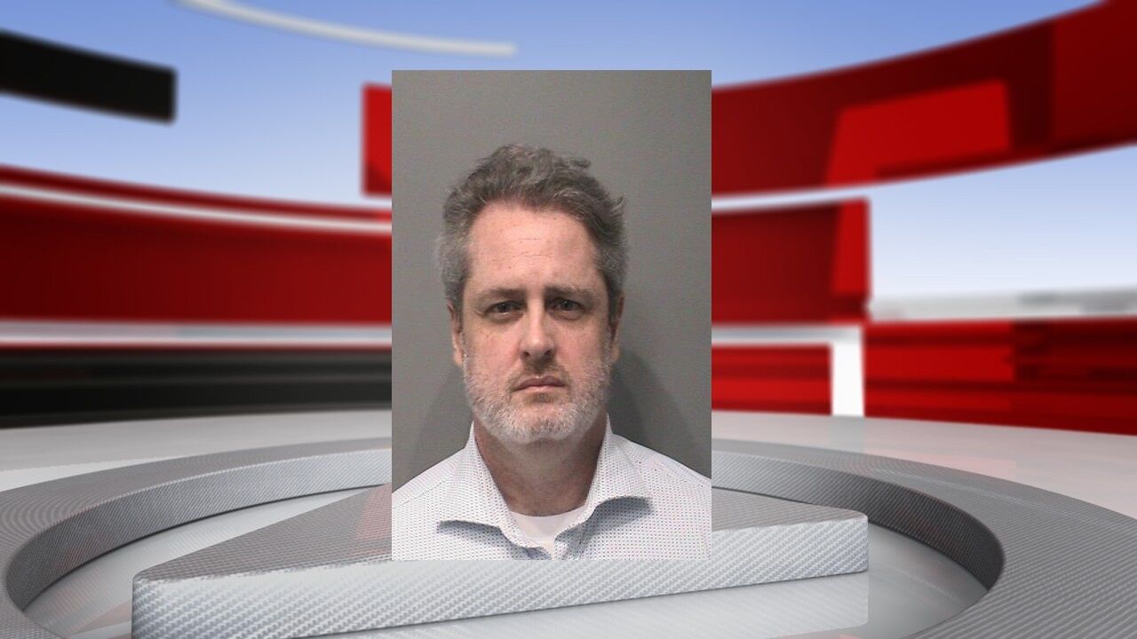Southern Indiana attorney arrested for not paying taxes since 2018, police say